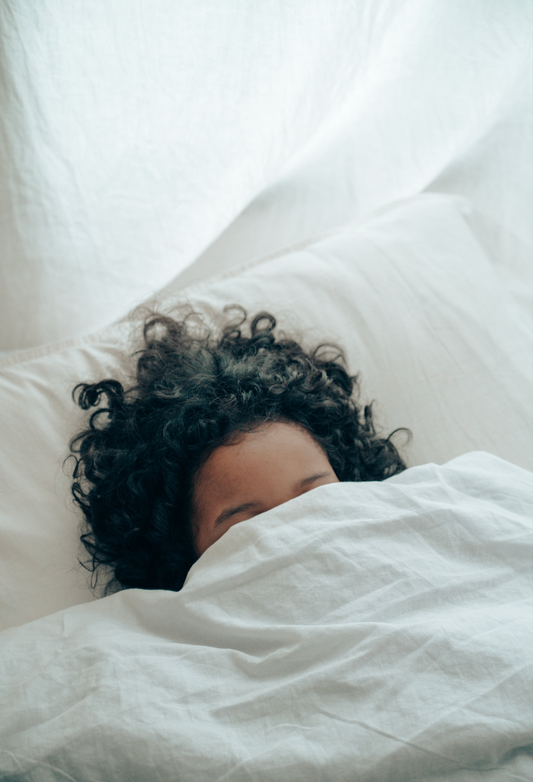 Dormir dans l'obscurité totale : Pourquoi est-ce crucial ?